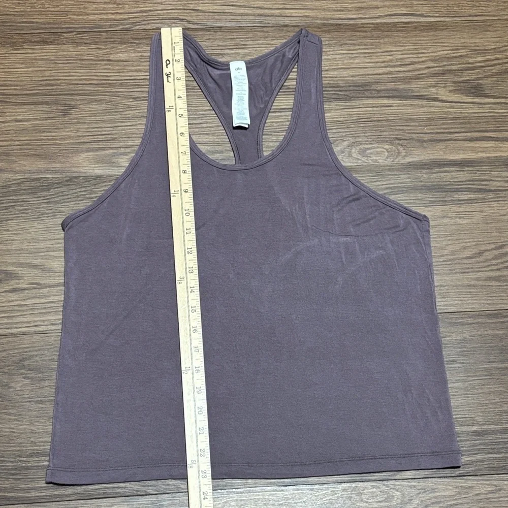 ALO Yoga stylish tank